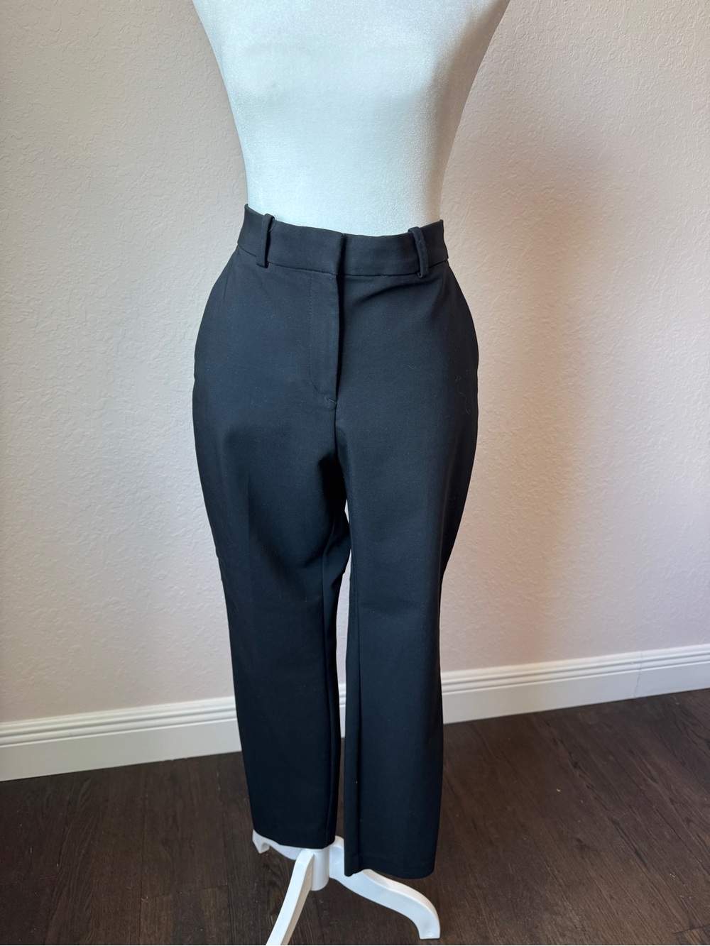 OWO H&M Black High-Waist Straight-Leg Trousers